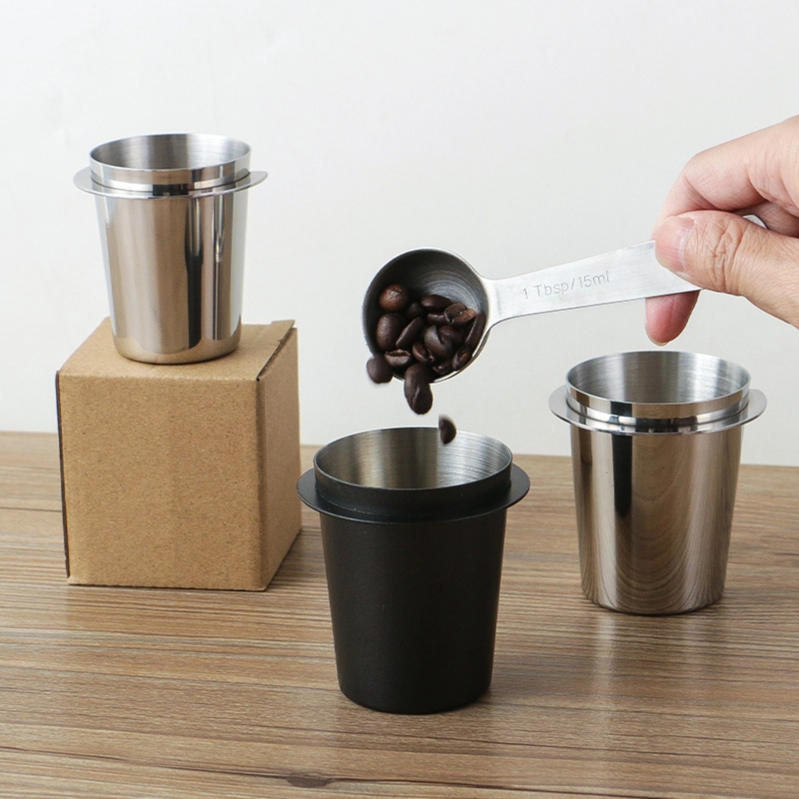 Kubek dozujący kawę wąchający  – Coffee Extraction Equipment recenzja i cena